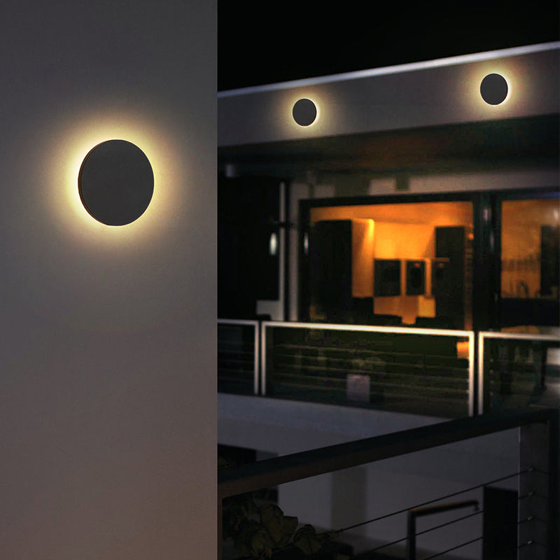 LumiOrr - Minimalistische LED Wandlamp Zwart Metaal voor Tuin en Hal