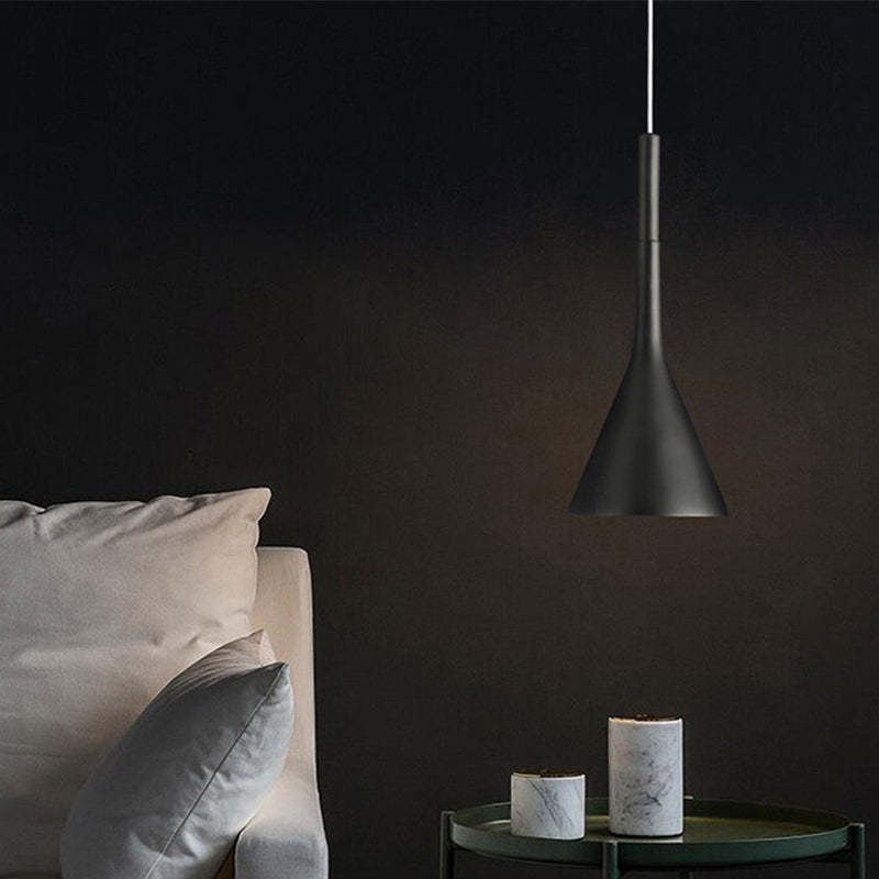 TriLux Moderne Driehoek Hanglampen - Zwart, Wit en Geel Designlampen voor Woonkamer en Eettafel