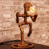 RetroFit - Vintage Metalen Jogger-Vormige Tafellamp voor Unieke Verlichting