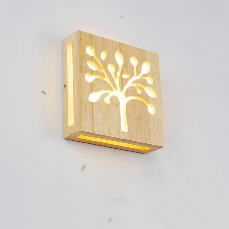 EcoLicht - Moderne LED Wandlamp van Massief Hout met Boom- en Geweimotief | Natuur-Inspired Design
