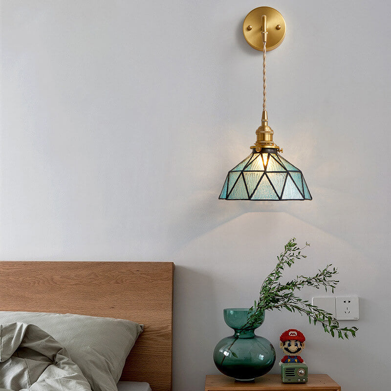 AquaLux - Wandlamp met waterrippleglas en uniek koepelontwerp