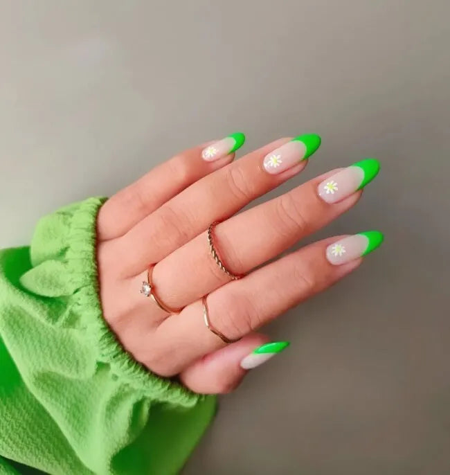 CreatiefNagel | French Nails in Salonkwaliteit – Perfect voor Thuisgebruik