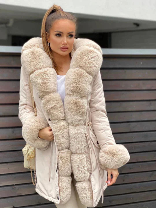 Livia - Luxueuze Winterjas met Imitatiebontkraag voor Dames
