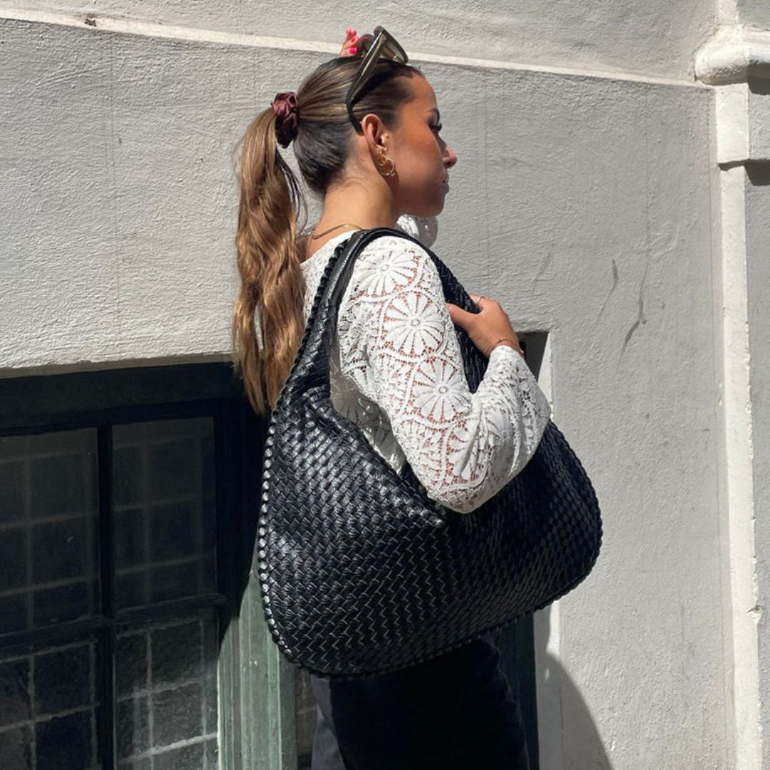 AmoraStyle Vegan Lederen Hobo Tas – Stijlvol en Duurzaam