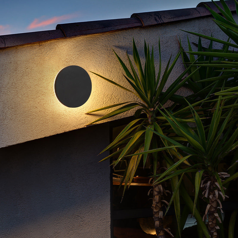 LumiOrr - Minimalistische LED Wandlamp Zwart Metaal voor Tuin en Hal