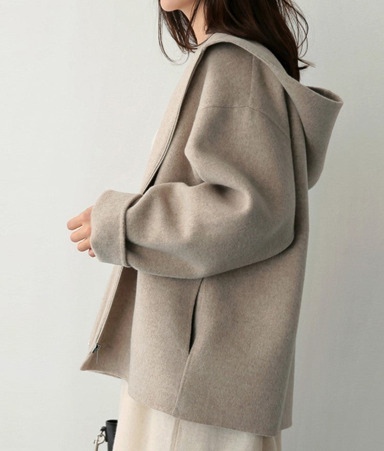 Kaya - Moderne Damesjas met Capuchon voor Stijl en Comfort
