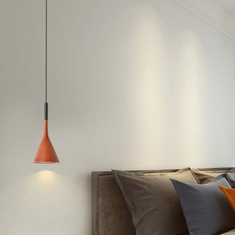 TriLux Moderne Driehoek Hanglampen - Zwart, Wit en Geel Designlampen voor Woonkamer en Eettafel