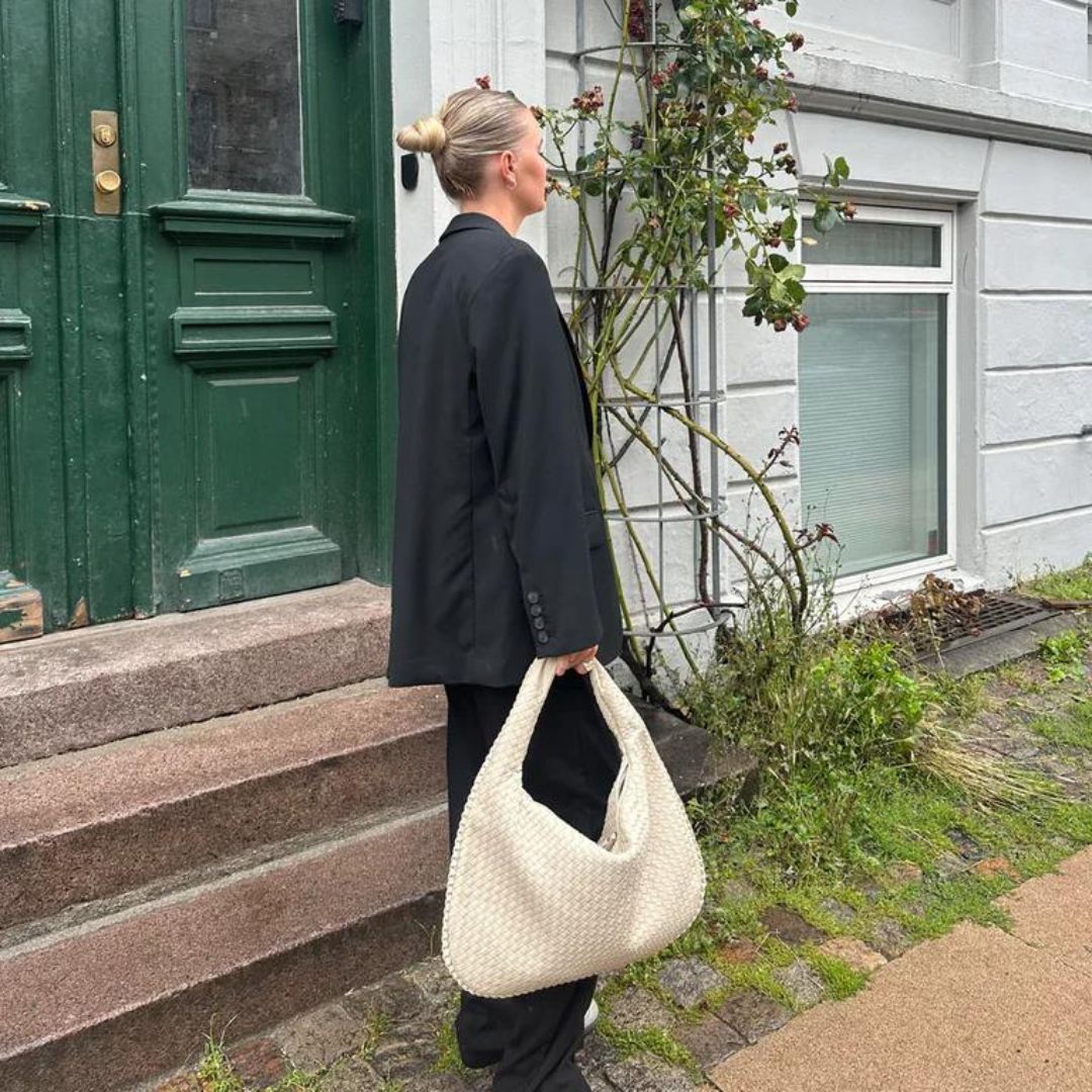 AmoraStyle Vegan Lederen Hobo Tas – Stijlvol en Duurzaam