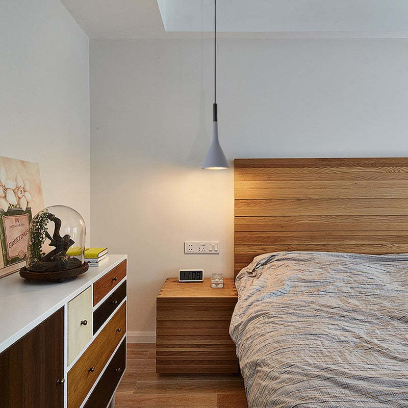TriLux Moderne Driehoek Hanglampen - Zwart, Wit en Geel Designlampen voor Woonkamer en Eettafel