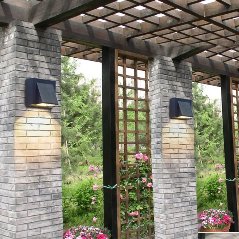 TerraGlow - Solar Buitenwandlamp voor Efficiënte Verlichting