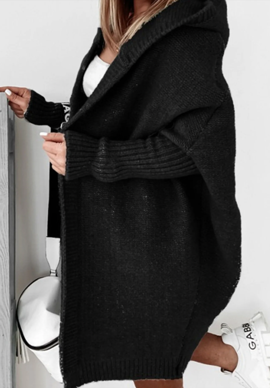 Sophie – Lange Stijlvolle Gebreide Jas met Capuchon voor de Herfst | Comfortabel en Warm