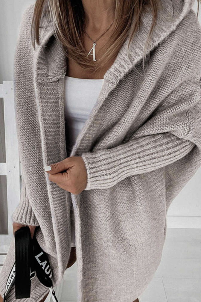 Sophie – Lange Stijlvolle Gebreide Jas met Capuchon voor de Herfst | Comfortabel en Warm