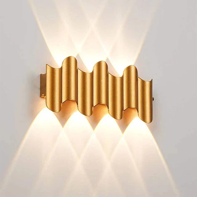 NatureShine - Moderne Wandlamp met Natuurlijke Accenten