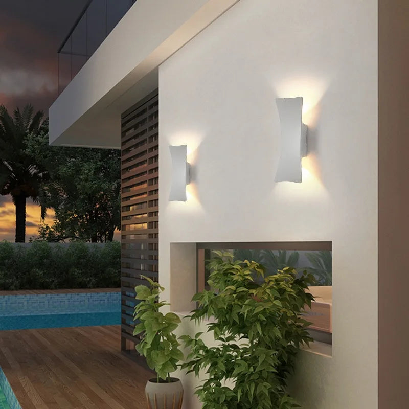 UrbanLuxe - Minimalistische LED Buitenwandlamp voor Moderne Verlichting