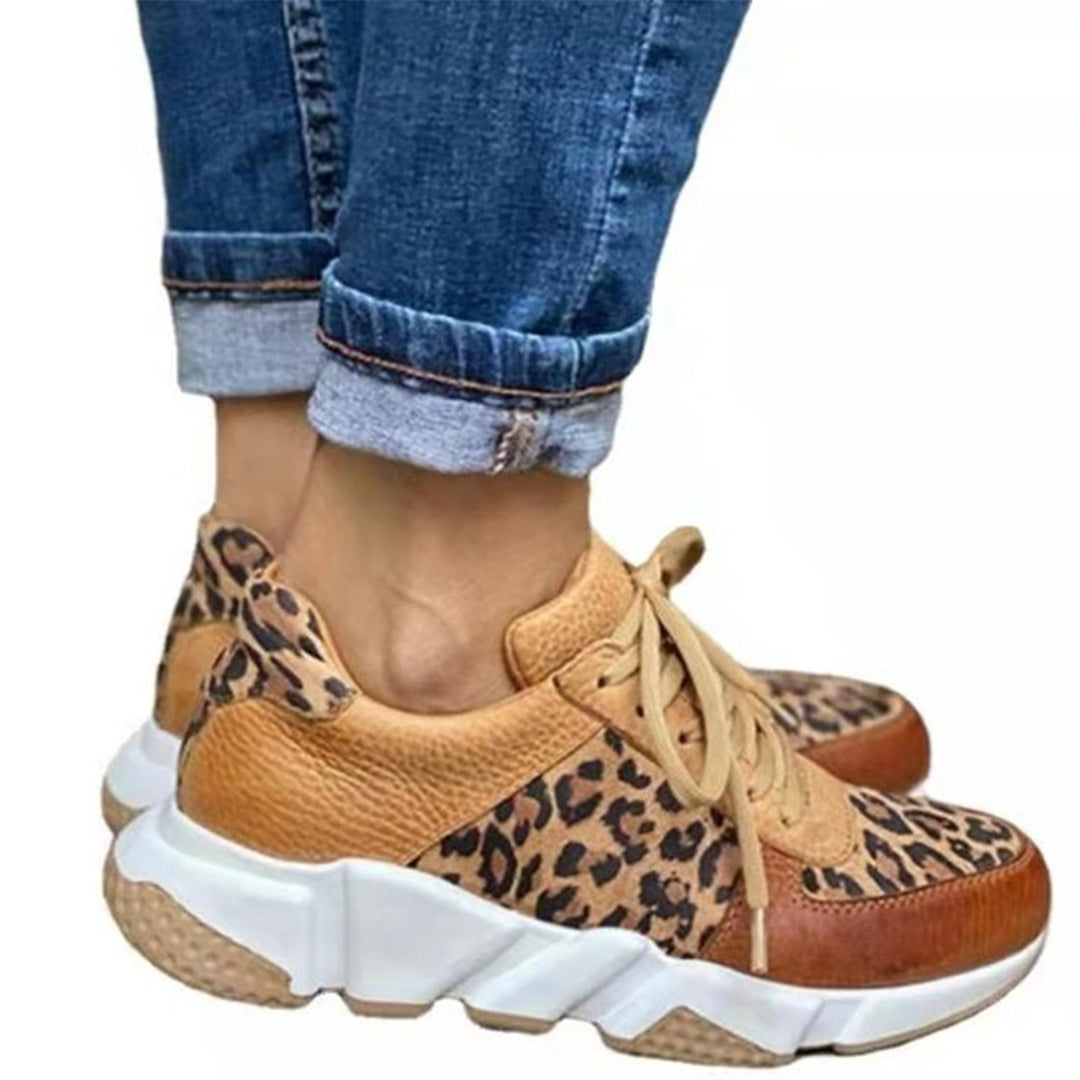 SafariStep Panter - Trendy Dames Sneakers met Stijlvolle Print