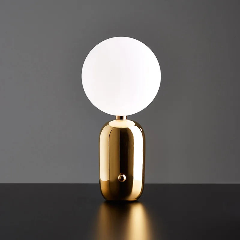 NordicGlow - Moderne Scandinavische Tafellamp met Creatief Design