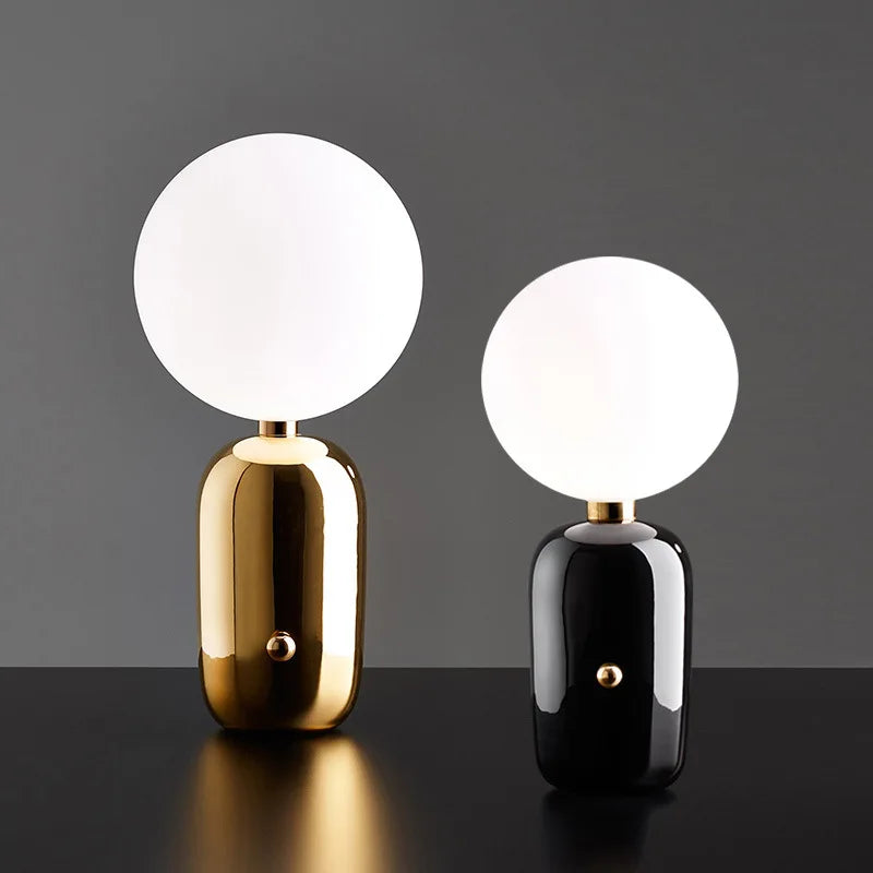 NordicGlow - Moderne Scandinavische Tafellamp met Creatief Design
