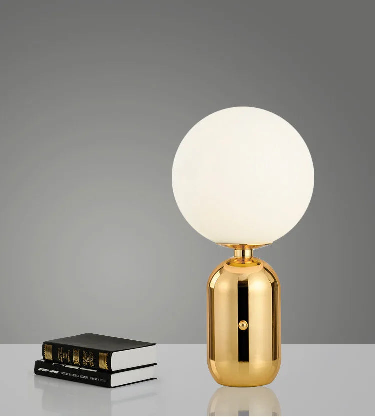 NordicGlow - Moderne Scandinavische Tafellamp met Creatief Design