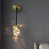 CrystalLux - Stijlvolle wandlamp met kristallen accenten en energiezuinige LED-verlichting