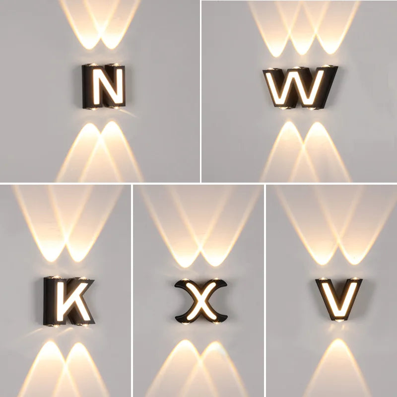 AlphaLight - Decoratieve Buitenletter Wandlamp | Stijlvolle Buitenverlichting