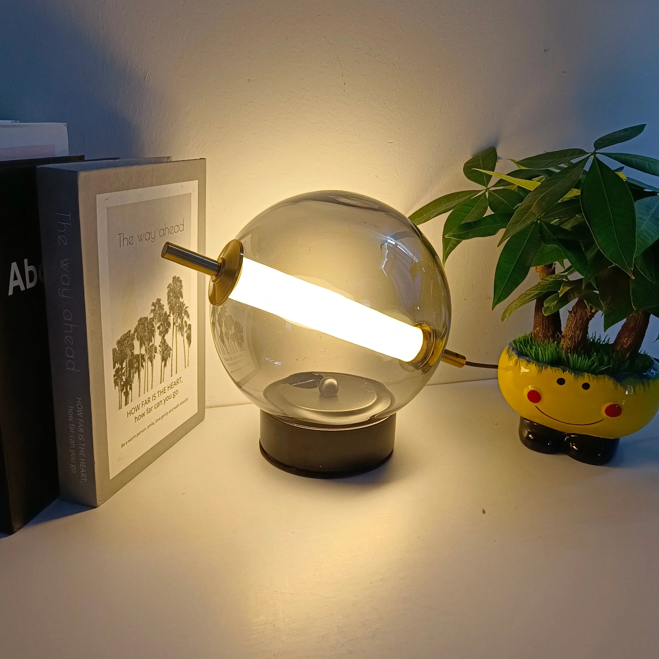 RetroLumière - Vintage Glazen Tafellamp met Stijlvol Ontwerp