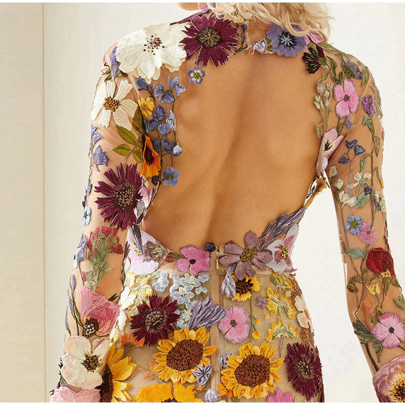 Wilma - Geborduurd Mini Jurk met Bloemenprint
