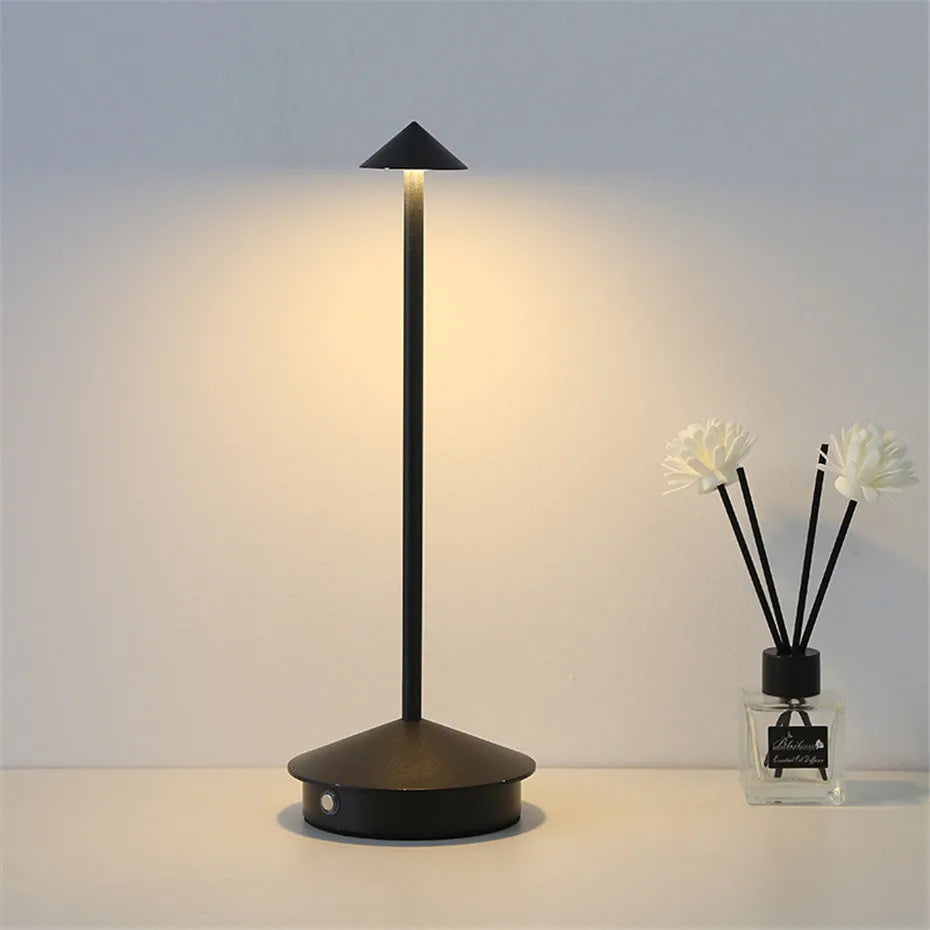 DesignLicht - Moderne Tafellamp met DartCandle Inspiratie | Stijlvolle Verlichting voor Elk Interieu