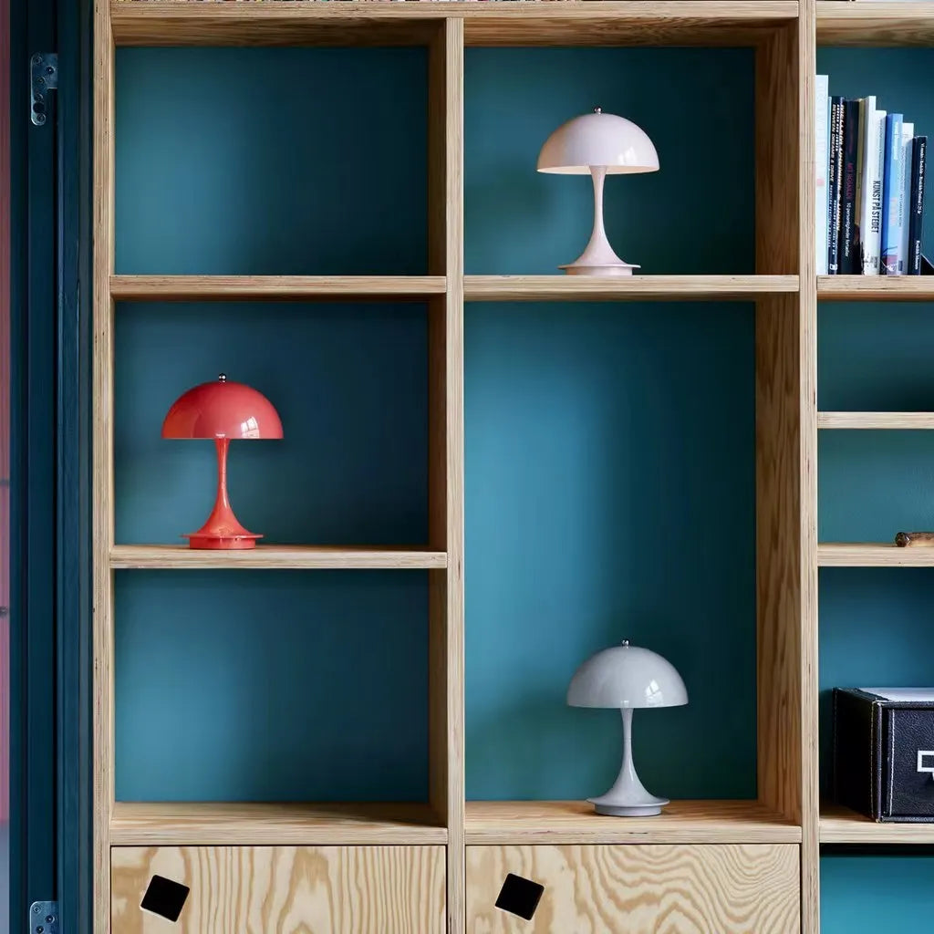 ShadeFlex - Draagbare Metalen Tafellamp | Moderne Verlichting voor Flexibele Gebruik
