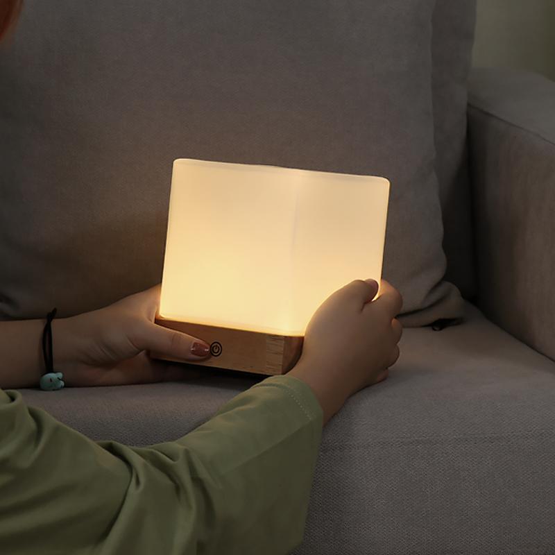 CubeGlow - Draadloze LED Tafellamp op Batterijen voor Nordic Mini Bureauverlichting | Compact en Stijlvol Design