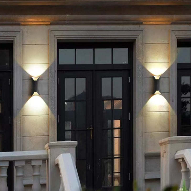 LuxorLED - Moderne Design LED Wandlamp | Zwart Gouden Metaal voor Buiten en Tuin
