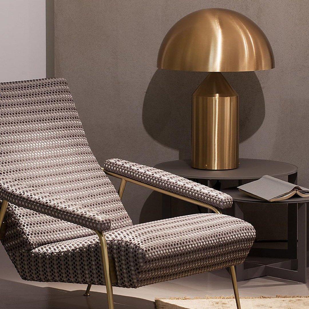 MetalLuxe - Moderne Metalen Tafellamp | Stijlvolle Verlichting voor Woon- en Werkruimtes