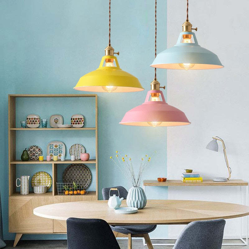 ColorLuxe - Moderne LED Hanglamp van Metaal voor Kleurrijke Slaapkamers