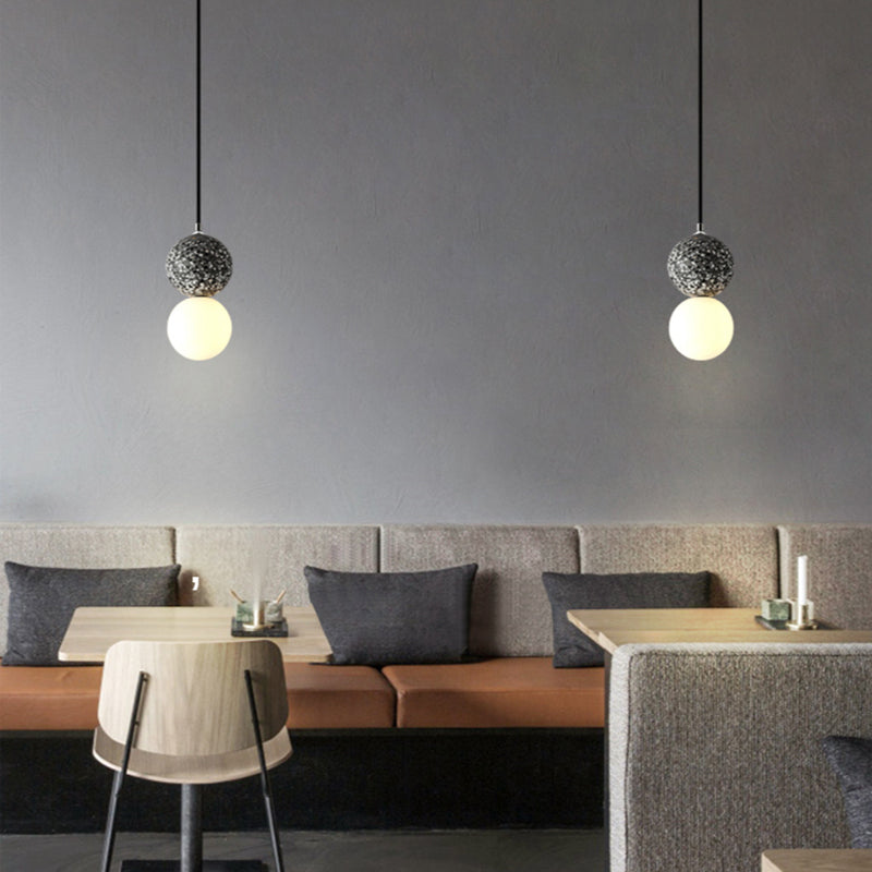 LumiSphere Kleine LED Hanglampen - Zwart Wit Glazen Bollen voor Eettafel en Woonkamer