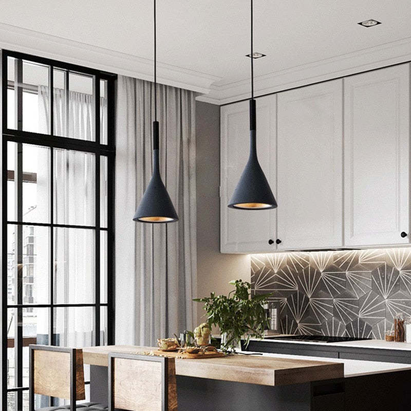 TriLux Moderne Driehoek Hanglampen - Zwart, Wit en Geel Designlampen voor Woonkamer en Eettafel