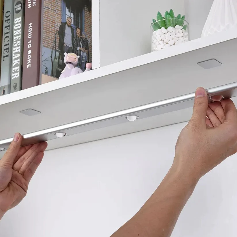 LichtGlijder - Bewegingssensor LED Wandlamp met GlowMotion Technologie