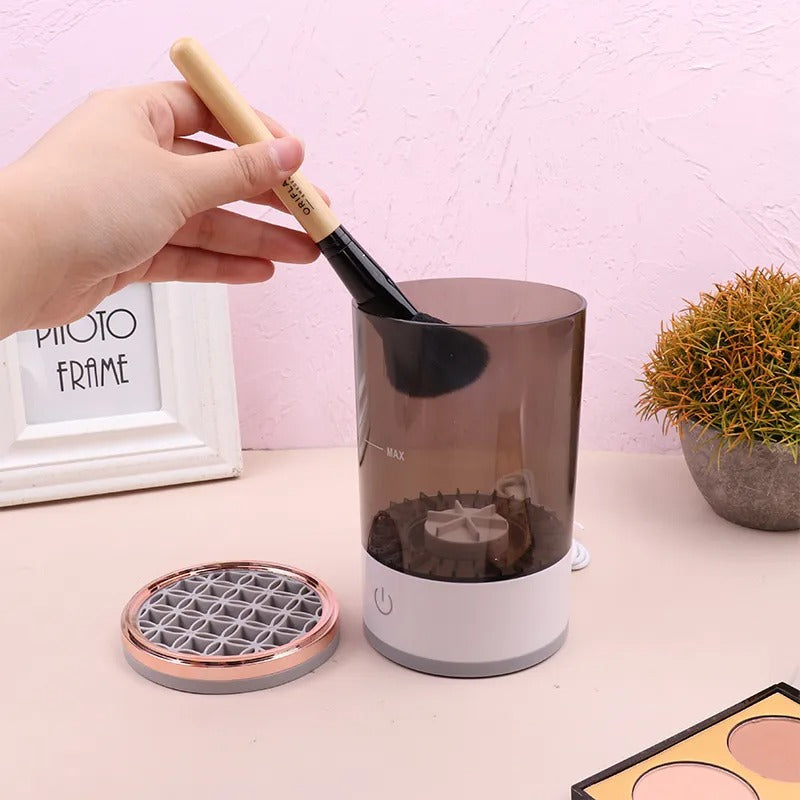 FreshBrush™ | Fan Brush Schoonmaak Organiser