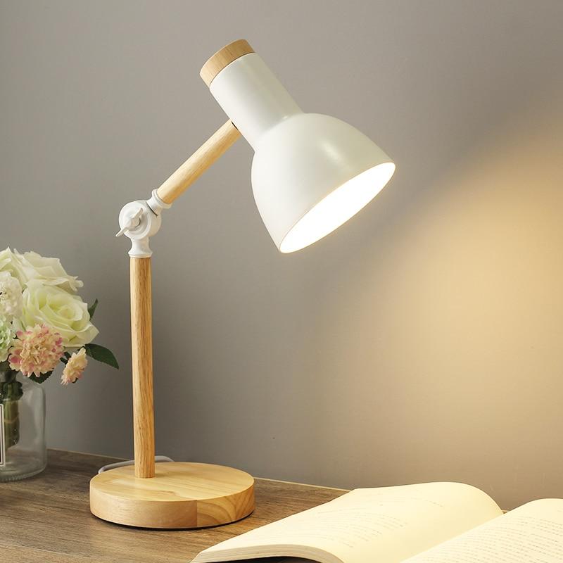 ScandiLicht - Scandinavische Houten Bureau Lamp | Stijlvolle Verlichting voor Werk- en Woonruimtes
