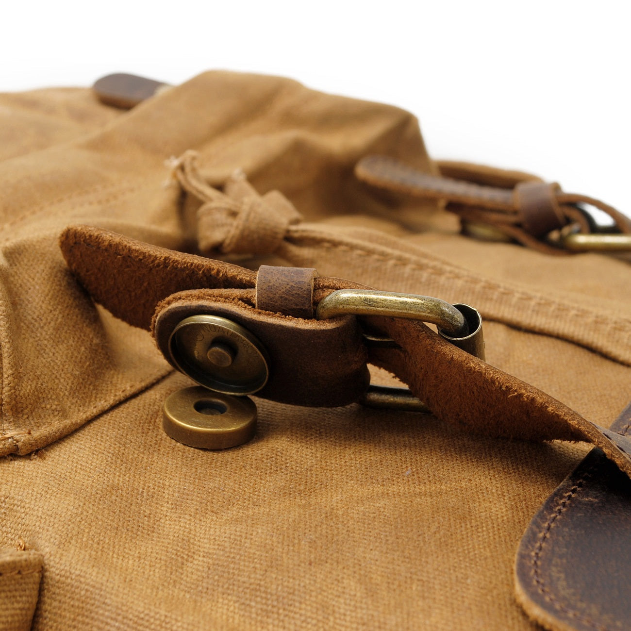 Waxed Canvas Rugzak | BalticTrail – Duurzaam en Stijlvol voor Avontuurlijke Reizigers