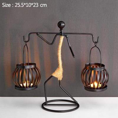 ArtCandle - Handgemaakte Metalen Kaarsenhouders met Uniek Figurenontwerp