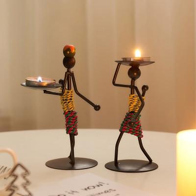 ArtCandle - Handgemaakte Metalen Kaarsenhouders met Uniek Figurenontwerp